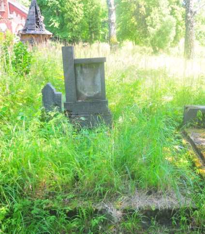 Nagrobek rodziny Molinkowej