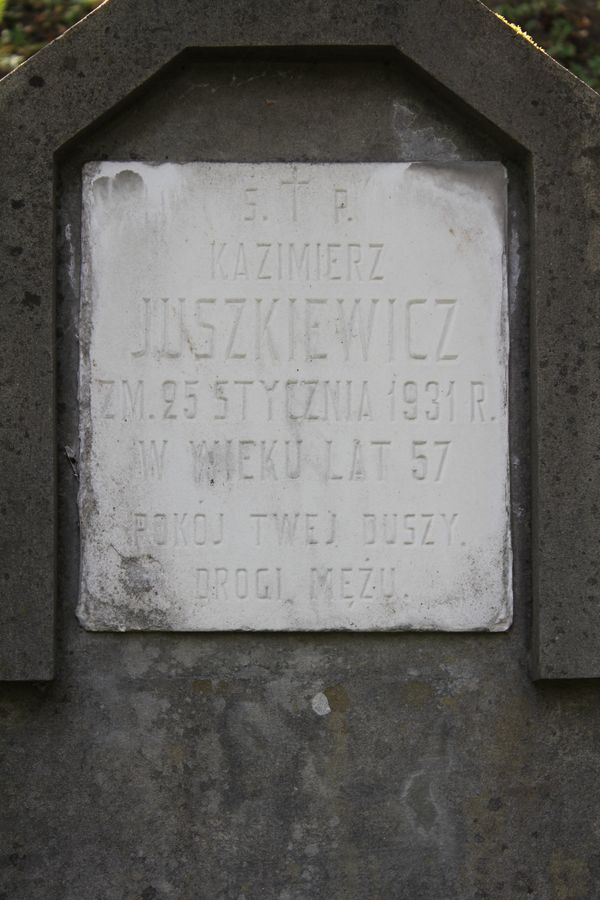 Inscription on the gravestone of Kazimir Yushkevich, Na Rossie cemetery in Vilnius, as of 2013