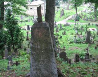 Nagrobek Antoniego Krzywca, cmentarz na Rossie w Wilnie, stan na 2014 r.