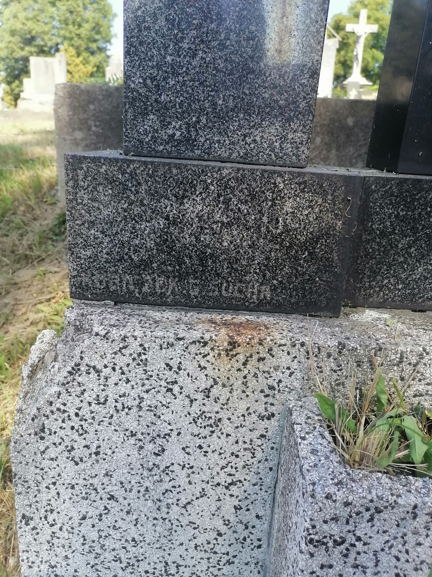 Tombstone of the Siud family, Karviná Doły cemetery, state 2022