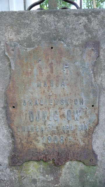 Fragment nagrobka Marii Wojnicz, cmentarz na Rossie w Wilnie, stan z 2013