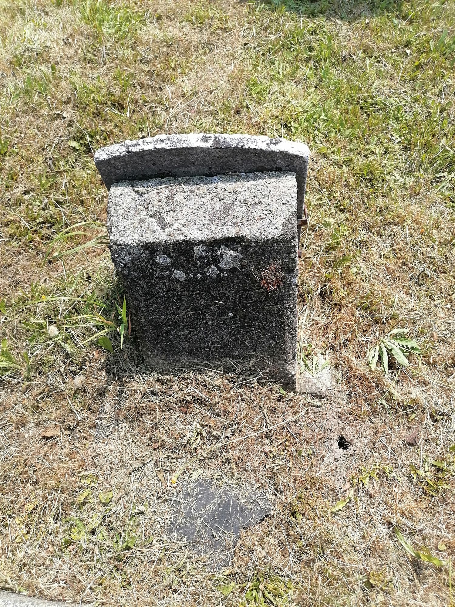 Tombstone of Marie Skupnik, Karviná Doly cemetery, state 2022