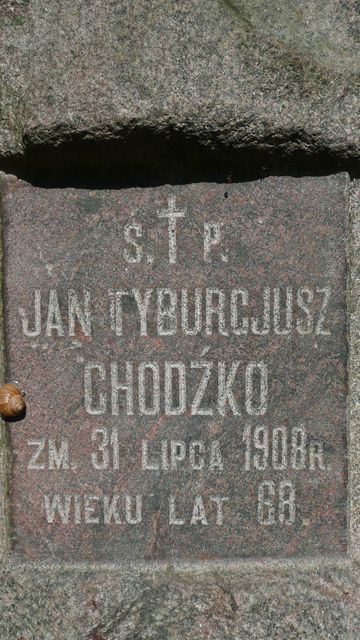 Fragment nagrobka Jana Chodźko, cmentarz na Rossie w Wilnie, stan z 2013