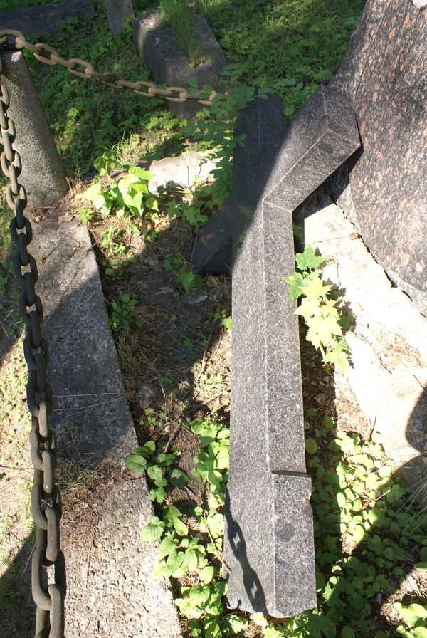 Finial from the gravestone of Ludwika Soltan, Ross Cemetery in Vilnius, as of 2013.