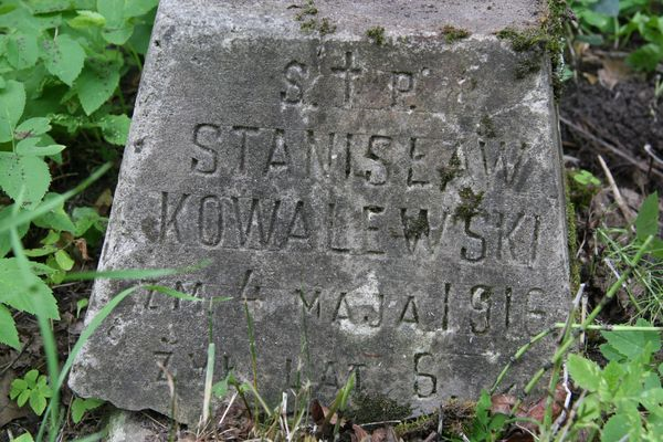 Inscription on the gravestone of Stanislaw Kowalewski, Ross Cemetery in Vilnius, as of 2013