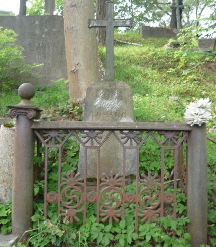 Nagrobek Onufrego Kossaka, cmentarz Na Rossie w Wilnie, stan z 2013