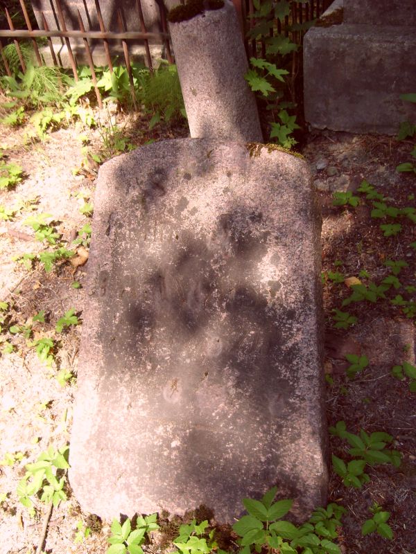 Nagrobek Karoliny Baranowskiej, cmentarz na Rossie w Wilnie, stan na 2013 r.