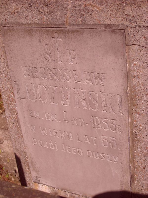 Tombstone of Anastasia and Bronislaw Luczynski, Ross Cemetery in Vilnius, as of 2013.