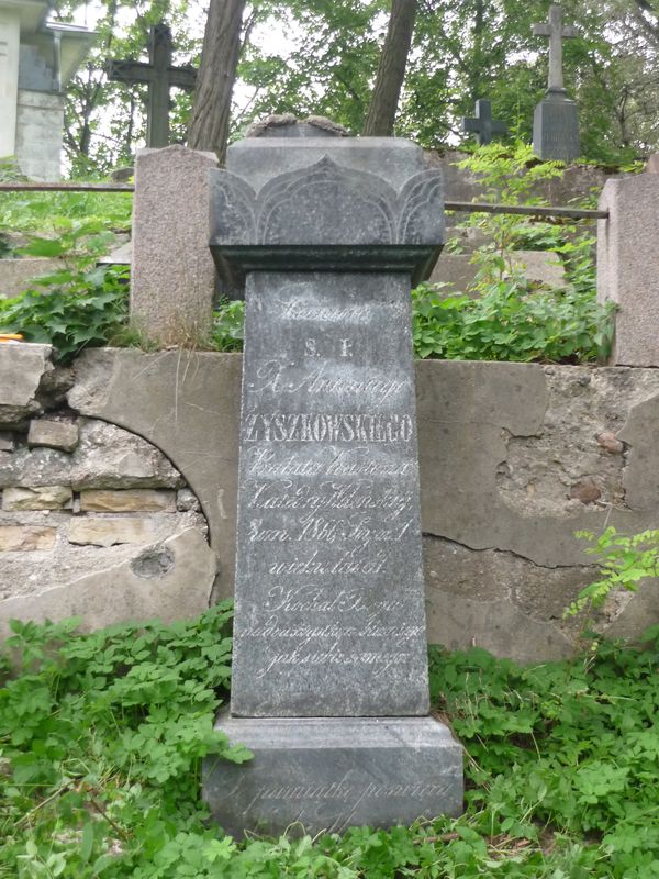Tombstone of Antoni Żyszkowski, Na Rossie cemetery in Vilnius, as of 2013