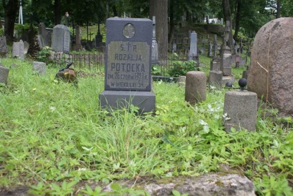 Nagrobek Rozalii Potockiej, cmentarz Na Rossie w Wilnie, stan z 2013 r.