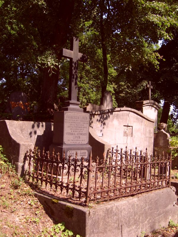 Grobowiec Franciszka i Stefanii Lipień, cmentarz na Rossie w Wilnie, stan na 2013 r.