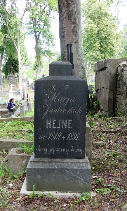 Nagrobek Marii Hejne, cmentarz na Rossie w Wilnie, stan z 2013