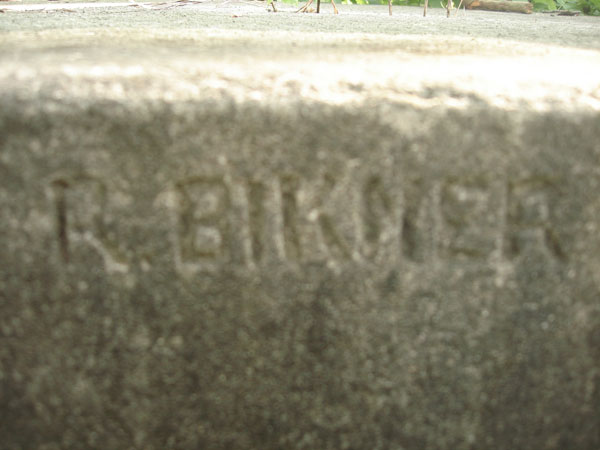 Signature of the tomb of Michał and Wacław Wojszwiłł, Na Rossie cemetery in Vilnius, as of 2013