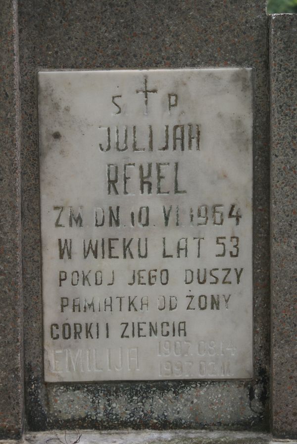 Fragment of the gravestone of Emilia and Julian Rekel, Ross cemetery, as of 2013