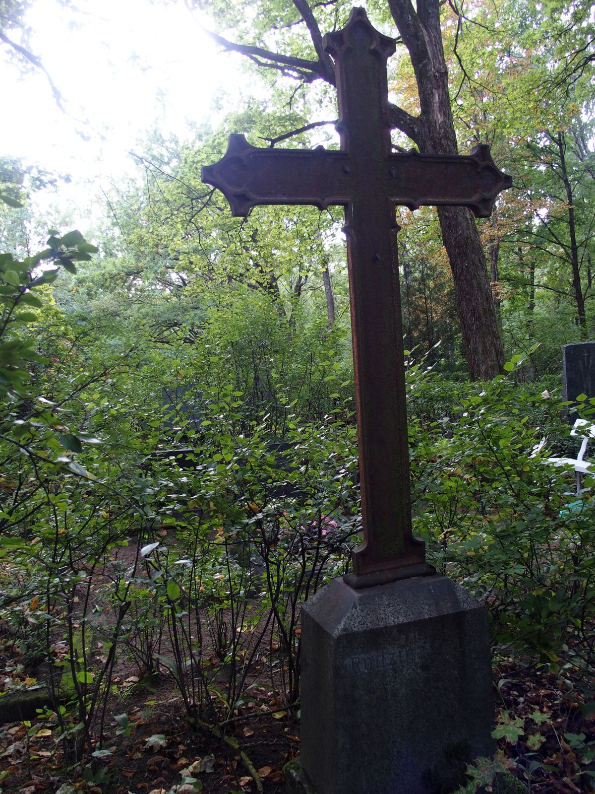Nagrobek rodziny Orlo, cmentarz św. Michała w Rydze, stan z 2021 r.
