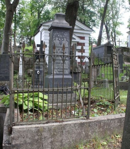 Nagrobek Marii Bańkowskiej oraz Karoliny i Teodora Żylewiczów, cmentarz na Rossie w Wilnie, stan z 2013