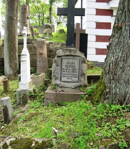 Nagrobek Heleny Pileckiej, cmentarz na Rossie w Wilnie, stan z 2013