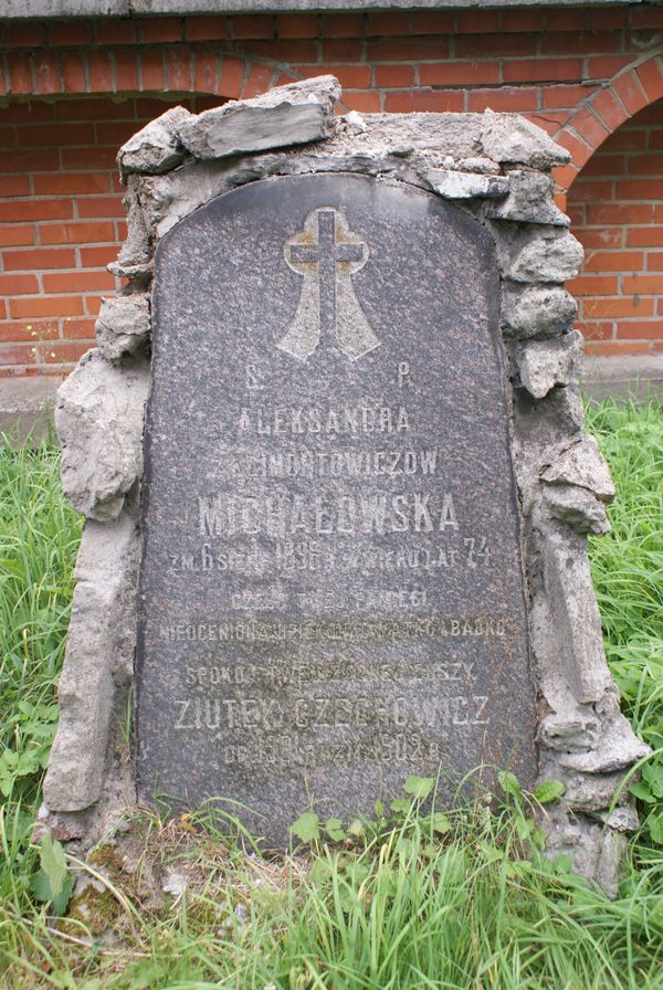 Tombstone of Aleksandra Michalowska and Jozef Czechowicz, Ross cemetery, as of 2013