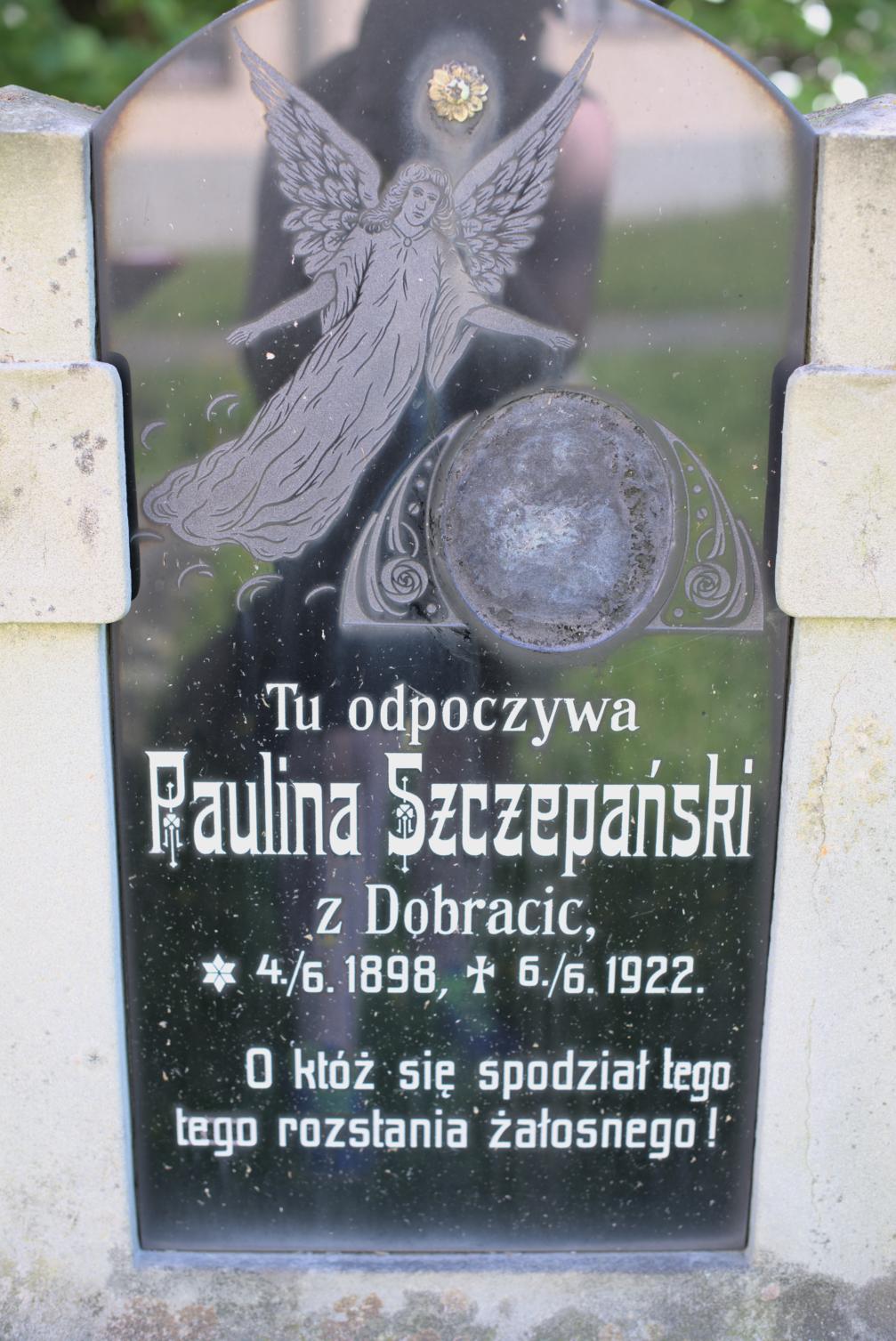 Fotografia przedstawiająca Tombstone of Paulina Szczepańska