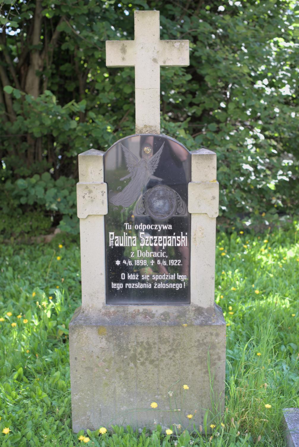 Fotografia przedstawiająca Tombstone of Paulina Szczepańska