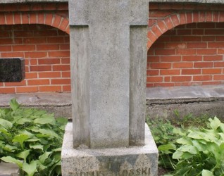 Nagrobek rodziny Łosskich, cmentarz na Rossie, stan z 2013 roku