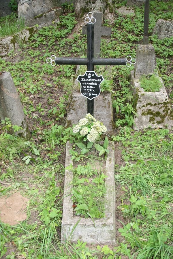 Tombstone of Veronika Klimaszewska, Rossa cemetery in Vilnius, 2013