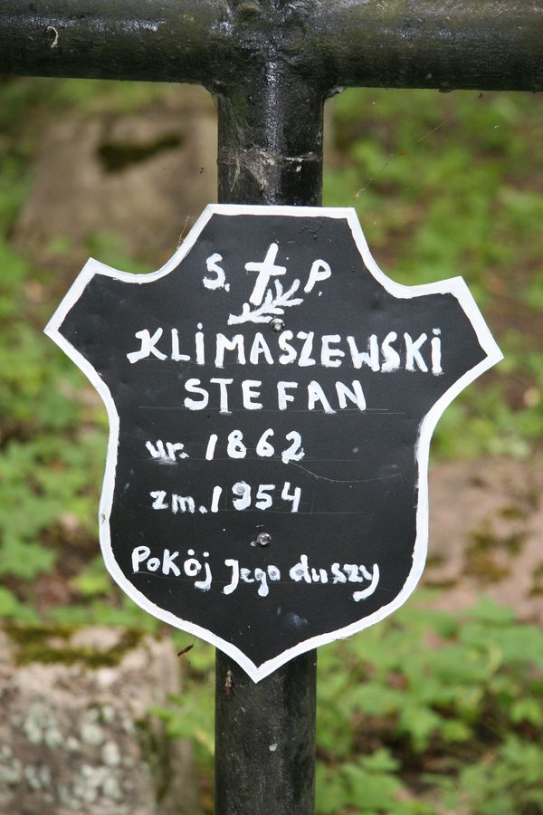 Inskrypcja na nagrobku Stefana Klimaszewskiego, cmentarz na Rossie w Wilnie, stan z 2013