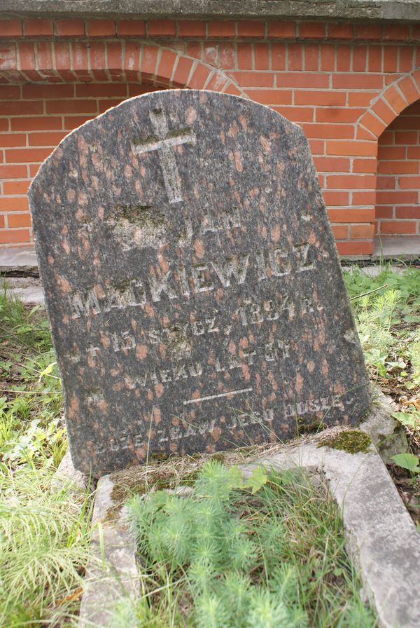 Fragment of Jan Mackiewicz's tombstone, Ross cemetery, as of 2013