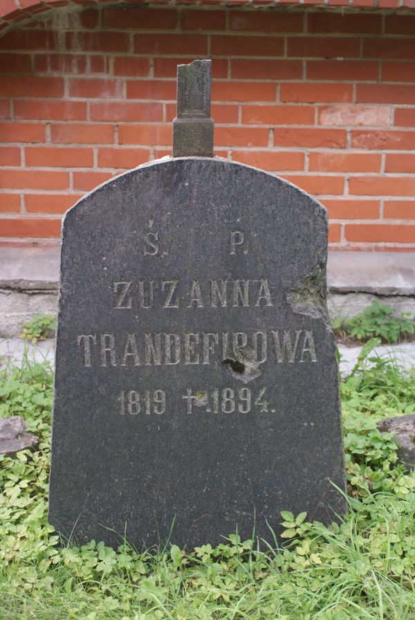 Tombstone of Zuzanna Tradnefirowa, Ross cemetery, as of 2013