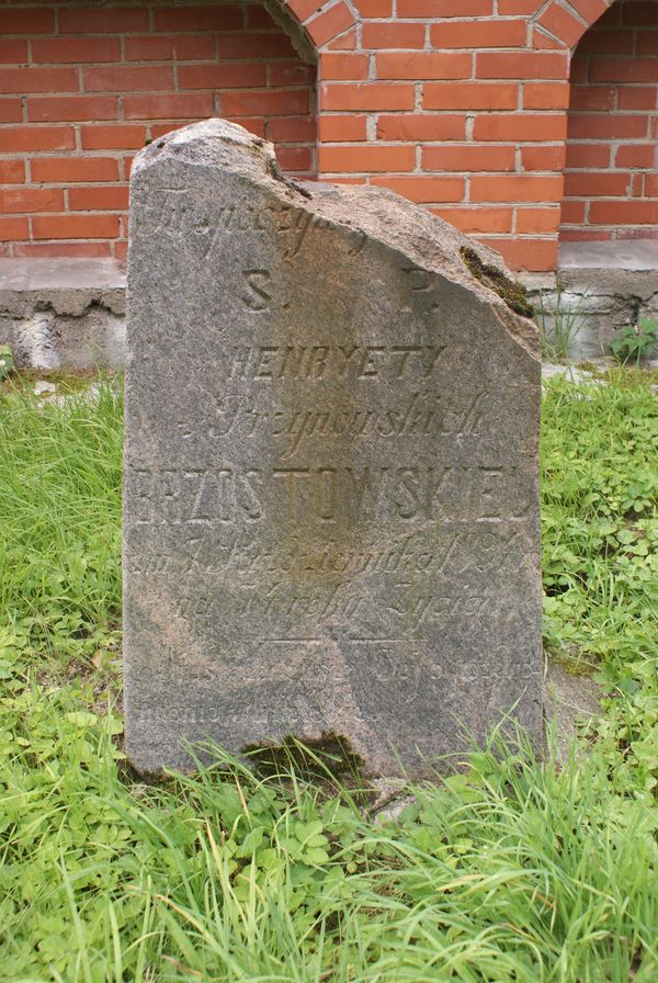 Tombstone of Henrietta Brzostowska, Ross cemetery, as of 2013