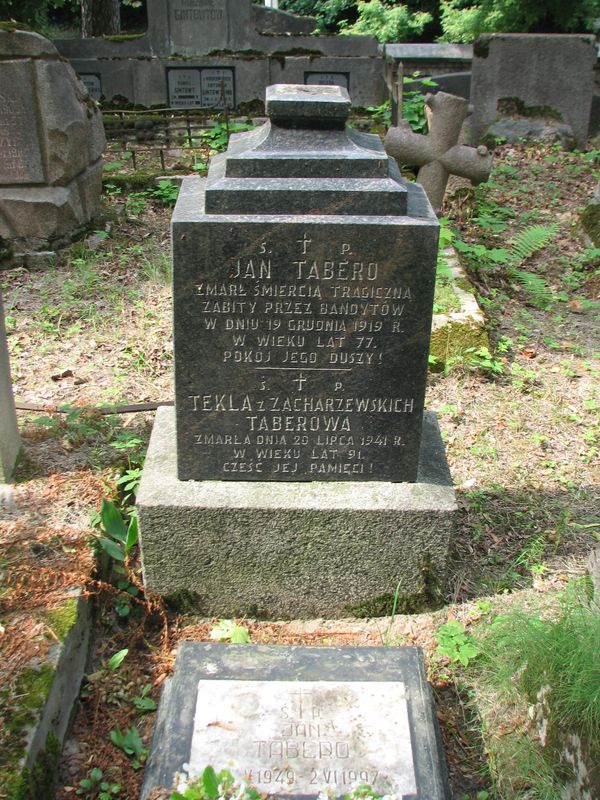 Tombstone of Jan and Tekla Tabero, Ross cemetery in Vilnius, as of 2013.