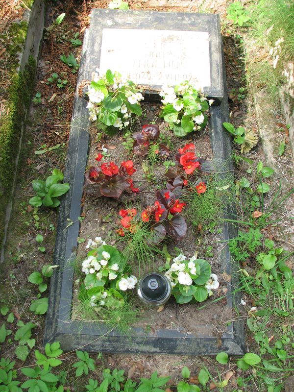 Tombstone of Jan Tabero, Ross Cemetery in Vilnius, as of 2013.