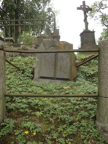 Tombstone of Michał Teliczan, Na Rossie cemetery in Vilnius, state of 2013