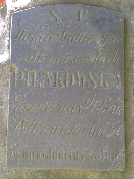 Fragment nagrobka Wandy Pieńkowskiej, cmentarz na Rossie, stan z 2013 roku
