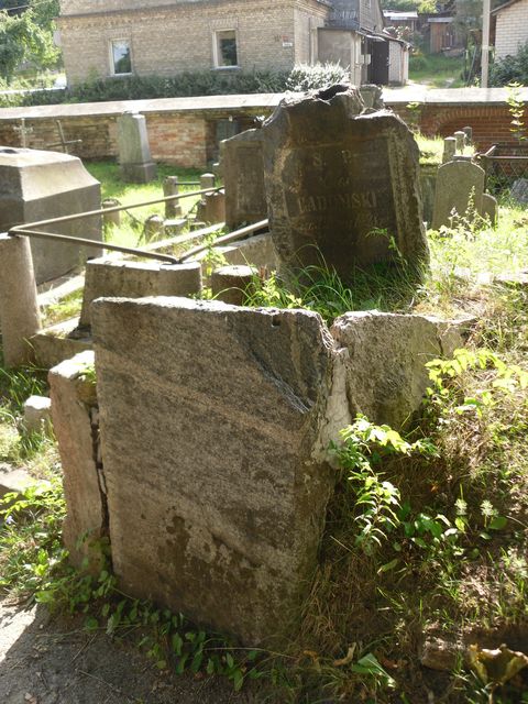 Tombstone of Alexander Gadomski, Rossa cemetery in Vilnius, state before 2013