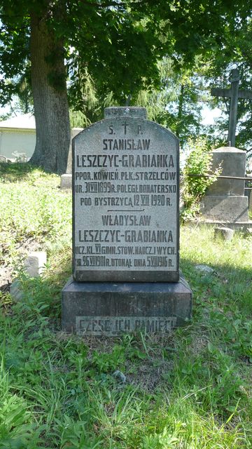 Tombstone of Stanislaw and Wladyslaw Leszczyc-Grabianka, Rossa cemetery in Vilnius, state before 2013