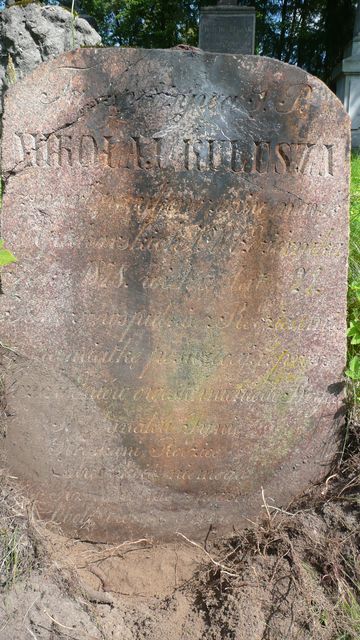 Nagrobek Mikołaja Kuleszy, fragment z inskrypcją, cmentarz na Rossie w Wilnie, stan przed 2013
