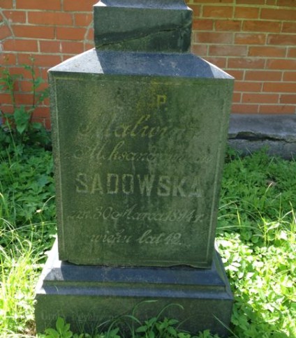 Nagrobek Malwiny Sadowskiej, cmentarz na Rossie, stan z 2013 roku