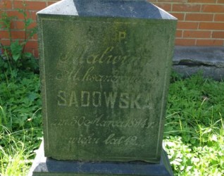 Nagrobek Malwiny Sadowskiej, cmentarz na Rossie, stan z 2013 roku