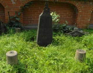 Nagrobek Zofii Narkiewicz, cmentarz na Rossie, stan z 2013 roku