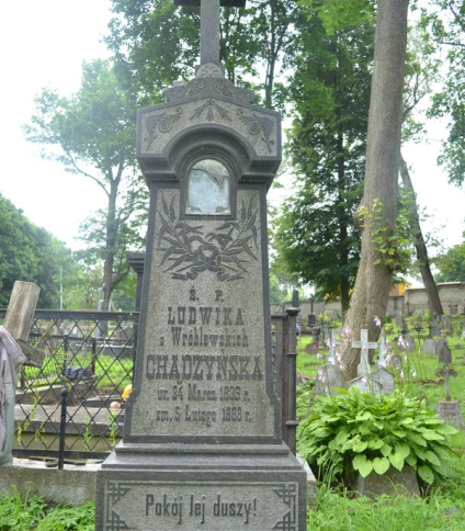 Nagrobek Ludwiki Chądzyńskiej, cmentarz na Rossie w Wilnie, stan z 2013