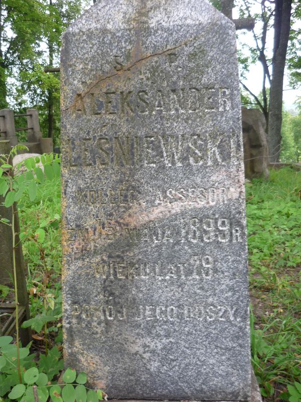 Inscription on the gravestone of Aleksander, Aniela and Antoni Leśniewski, Na Rossie cemetery in Vilnius, as of 2013