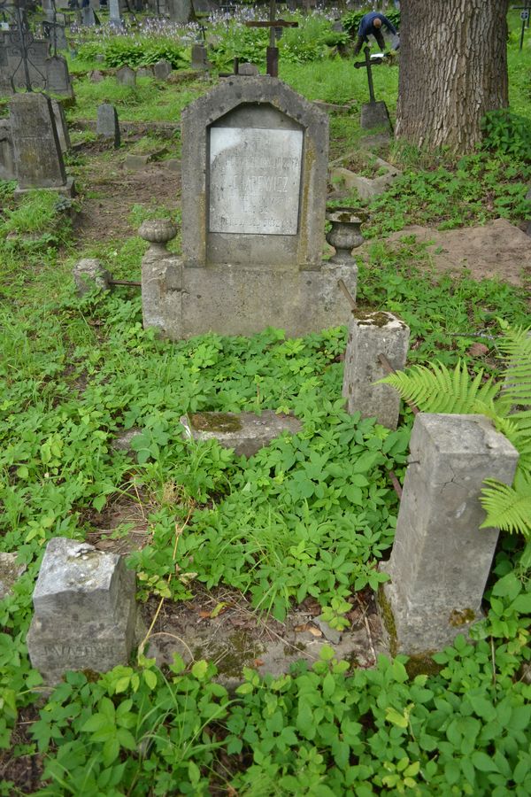 Grobowiec Józefy Zacharewicz, cmentarz na Rossie w Wilnie, stan z 2013