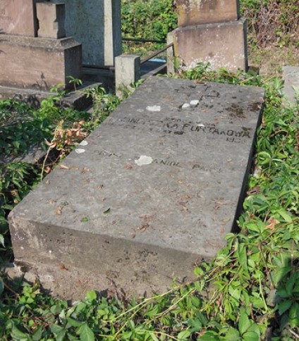 Płyta nagrobna Franciszki Furtak, cmentarz w Tarnopolu, stan z 2016 roku