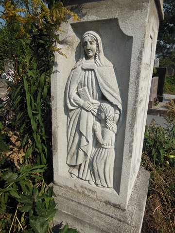 Fragment of the tombstone of Pavel and Anna N.N., Ternopil cemetery, as of 2016