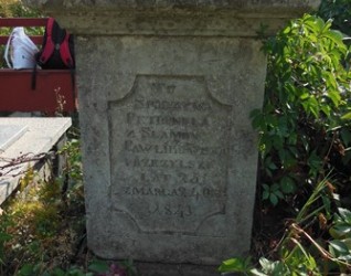 Nagrobek Petroneli Pawlikowskiej, cmentarz w Tarnopolu, stan z 2016 roku