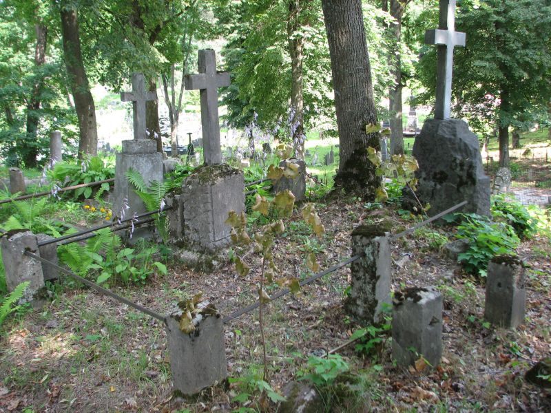 Nagrobek Marii Jackiewicz, cmentarz na Rossie w Wilnie, stan na 2013 r.