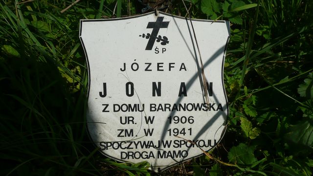 Tombstone of Jozefa Jonan and Weronika Wierusz-Kwiatkowska, inscription plaque, Rossa cemetery in Vilnius, state before 2013