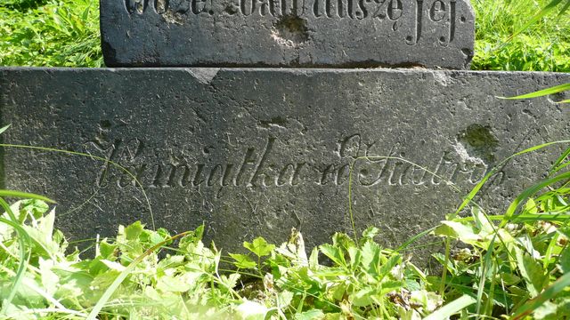 Nagrobek Antoniny Kaliszewskiej, fragment z inskrypcją, cmentarz na Rossie w Wilnie, stan przed 2013