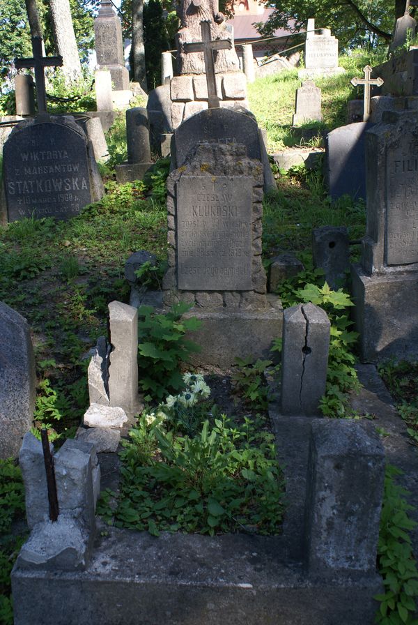 Nagrobek Czesława Klukoskiego, cmentarz na Rossie w Wilnie, stan z 2013 r.